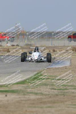 media/Oct-25-2025-CalClub SCCA (Sat) [[34c778dfbe]]/Group 3/Qualifying/